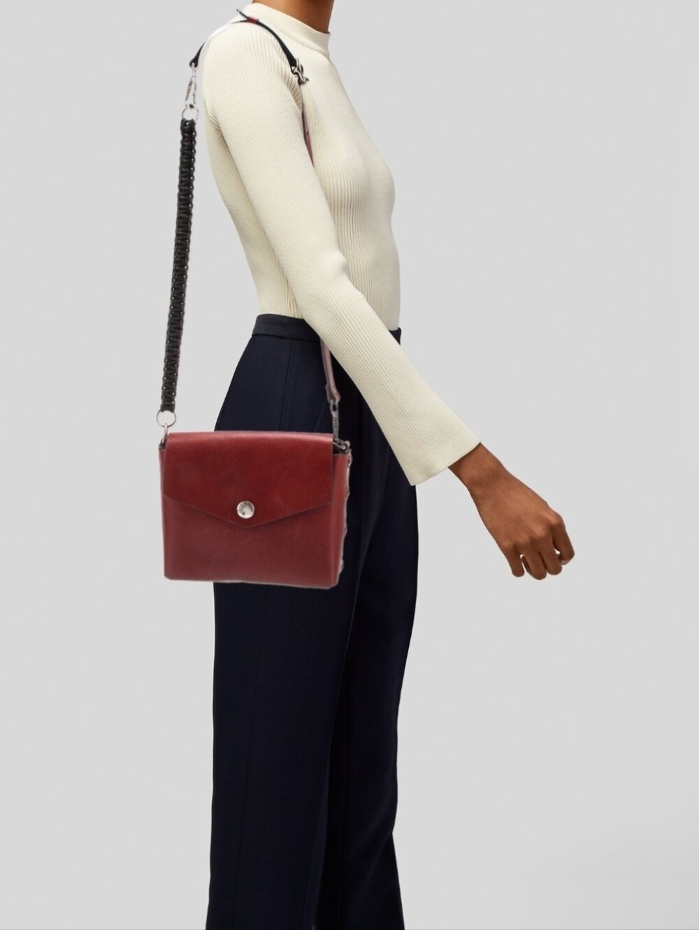 Rag & Bone Atlas shoulder bag in a military green textured leather - Picture 2 of 16